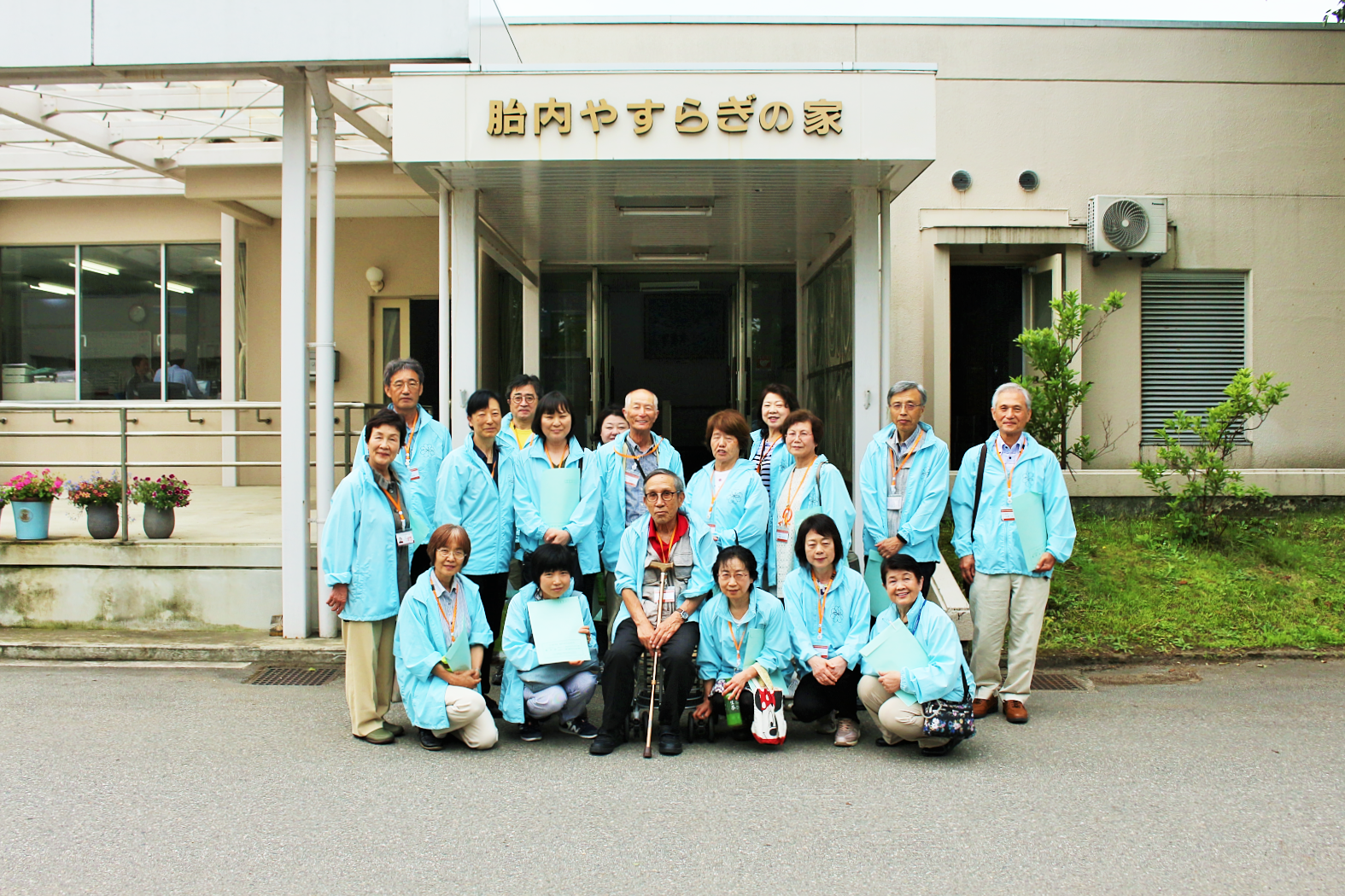 施設見学の様子